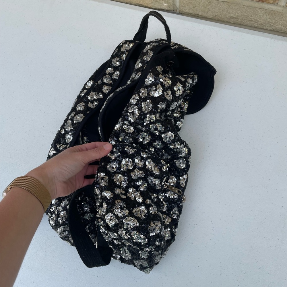Victoria’s Secret Pink Bling Backpack Sequin Leopard Travel Bag Cheetah Animal - Picture 4 of 14